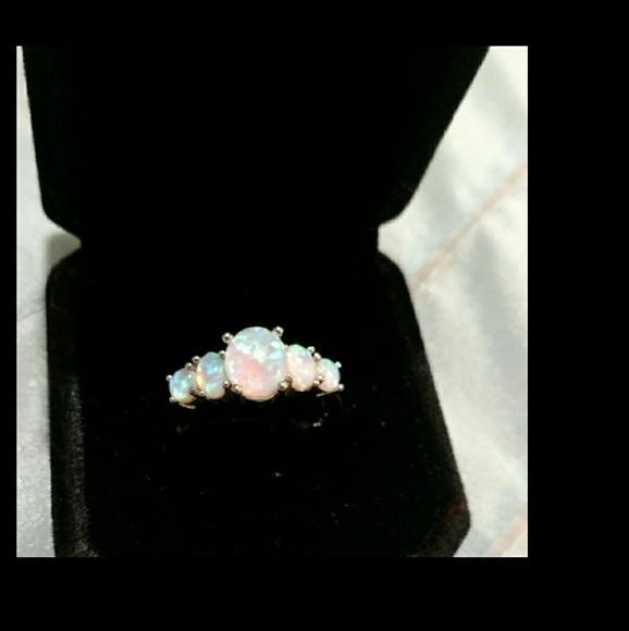 Opal ring - Picture 3 of 4